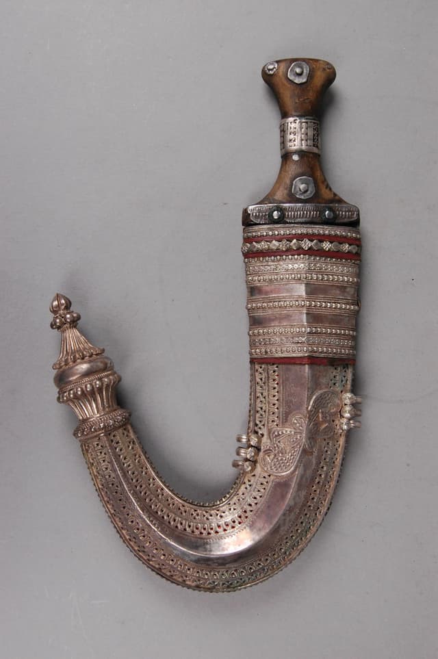 Dagger; Dagger-sheath